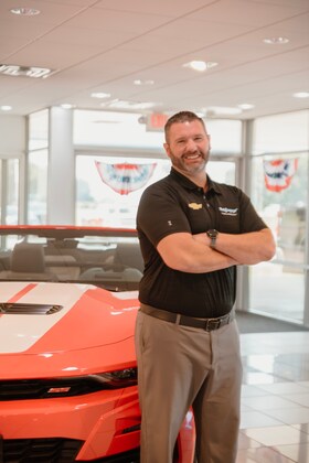 Staff member NICK ORGAN from ID_650e0e859a58