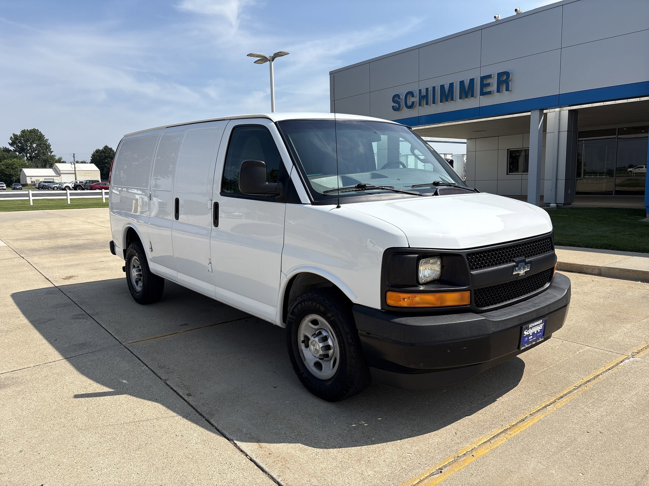 2017 Chevrolet Express 2500 Work Van Cargo photo 2