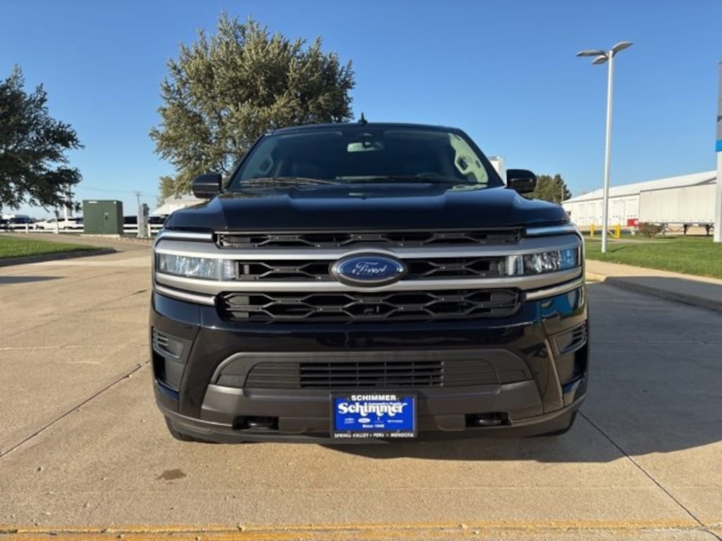 Used 2022 Ford Expedition Max XLT SUV