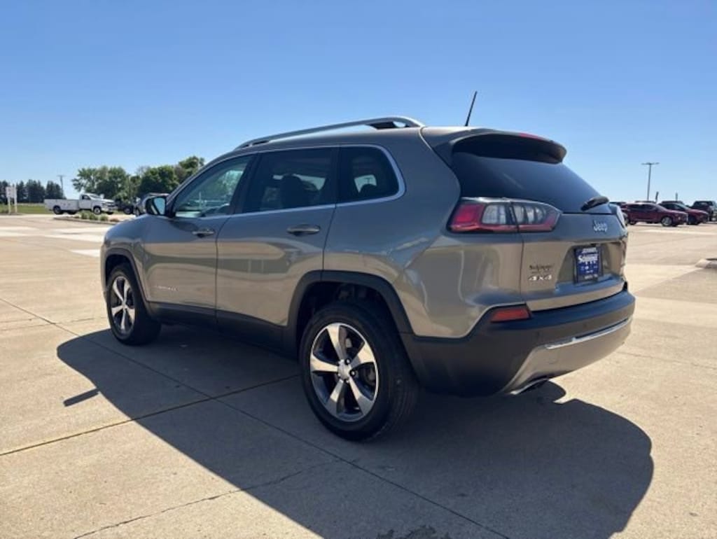Used 2019 Jeep Cherokee Limited SUV