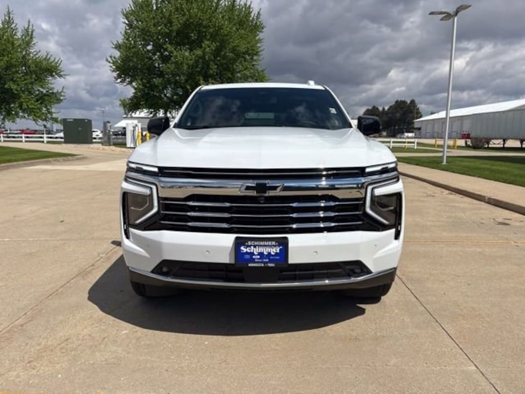New 2026 Chevrolet Suburban LT SUV