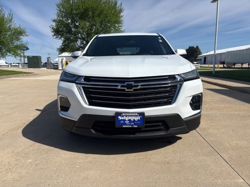 Used 2023 Chevrolet Traverse LT Cloth SUV