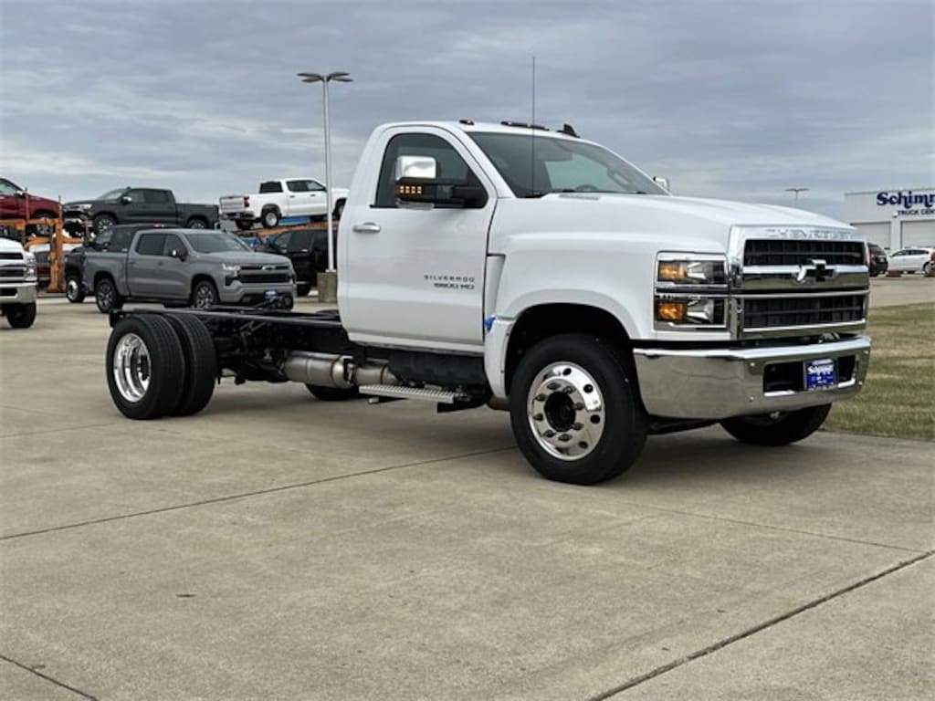 New 2024 Chevrolet Silverado 5500 HD LT Truck