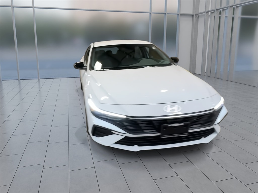 Used 2025 Hyundai Elantra SEL Sport Sedan