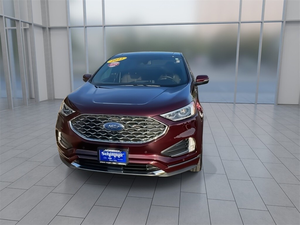 2022 Ford Edge Titanium photo 3