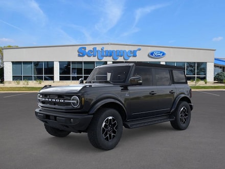 2025 Ford Bronco Outer Banks SUV