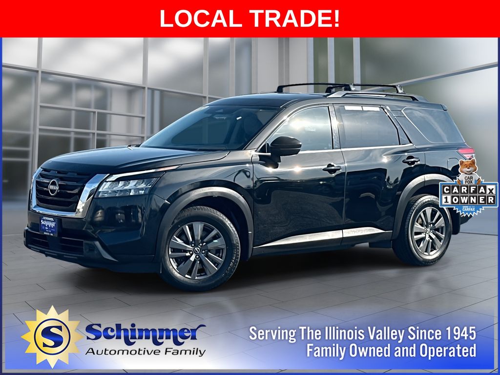 2022 Nissan Pathfinder SV