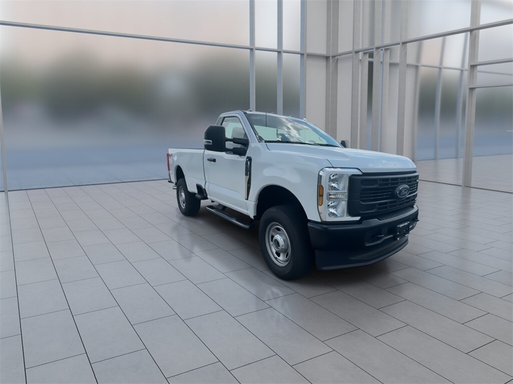 2024 Ford F-350 photo 2