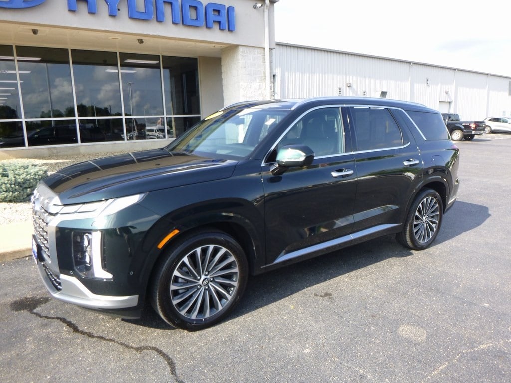 Used 2023 Hyundai Palisade Calligraphy with VIN KM8R7DGE0PU514344 for sale in Peru, IL