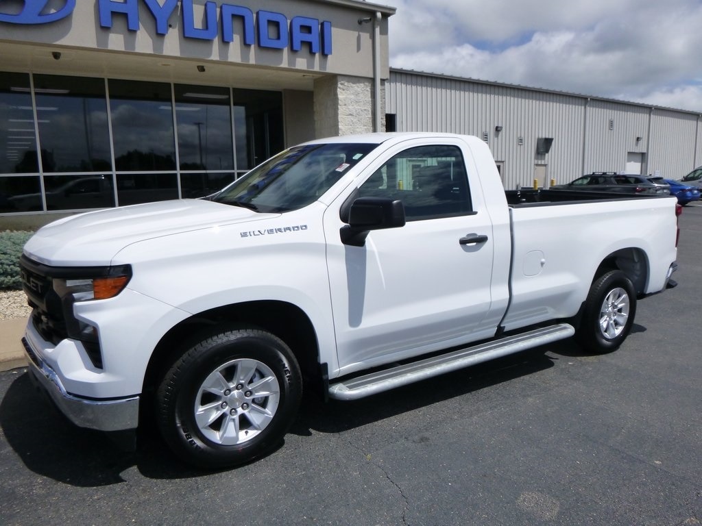 Used 2023 Chevrolet Silverado 1500 Work Truck with VIN 3GCNAAED8PG324551 for sale in Peru, IL