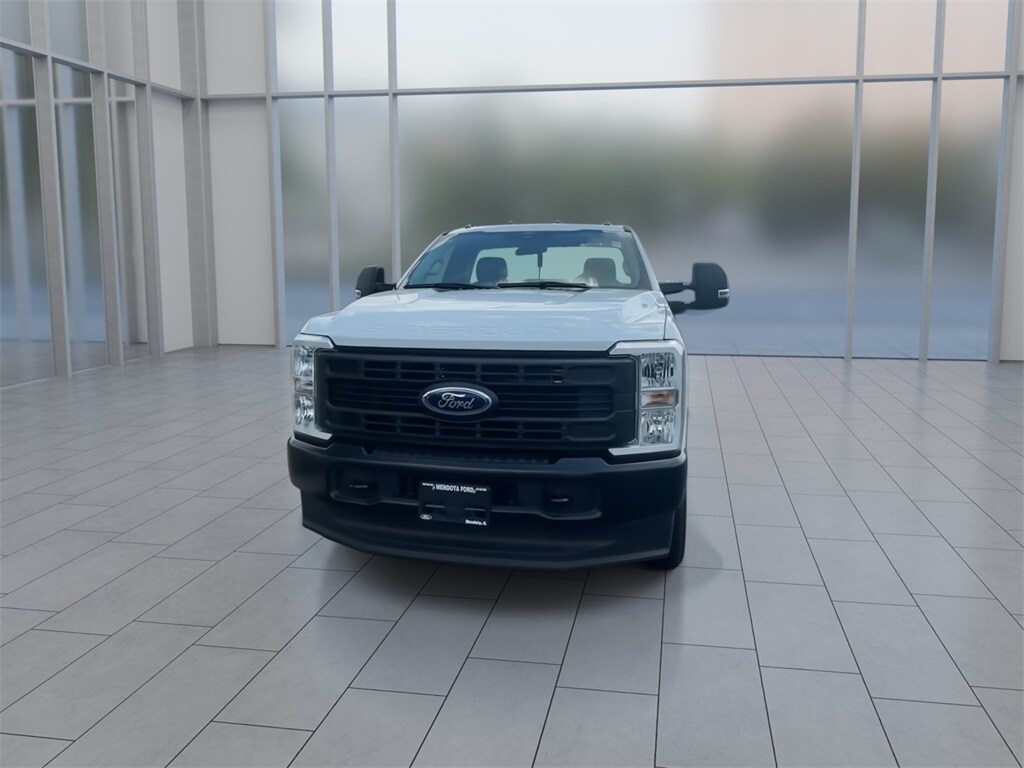 2024 Ford F-350 photo 3