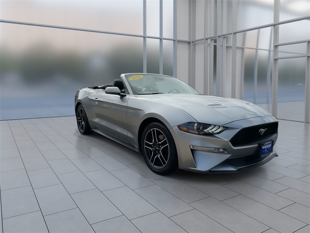 Used 2021 Ford Mustang EcoBoost Premium with VIN 1FATP8UH7M5122215 for sale in Peru, IL