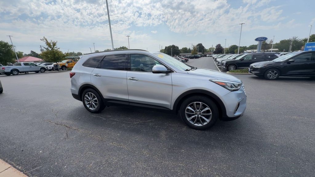 Used 2017 Hyundai Santa Fe Limited with VIN KM8SN4HF5HU195930 for sale in Peru, IL