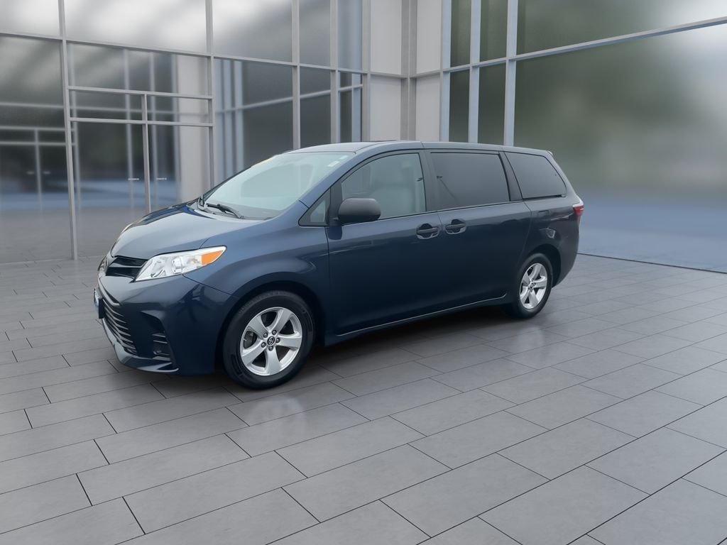 Used 2020 Toyota Sienna L Minivan/Van