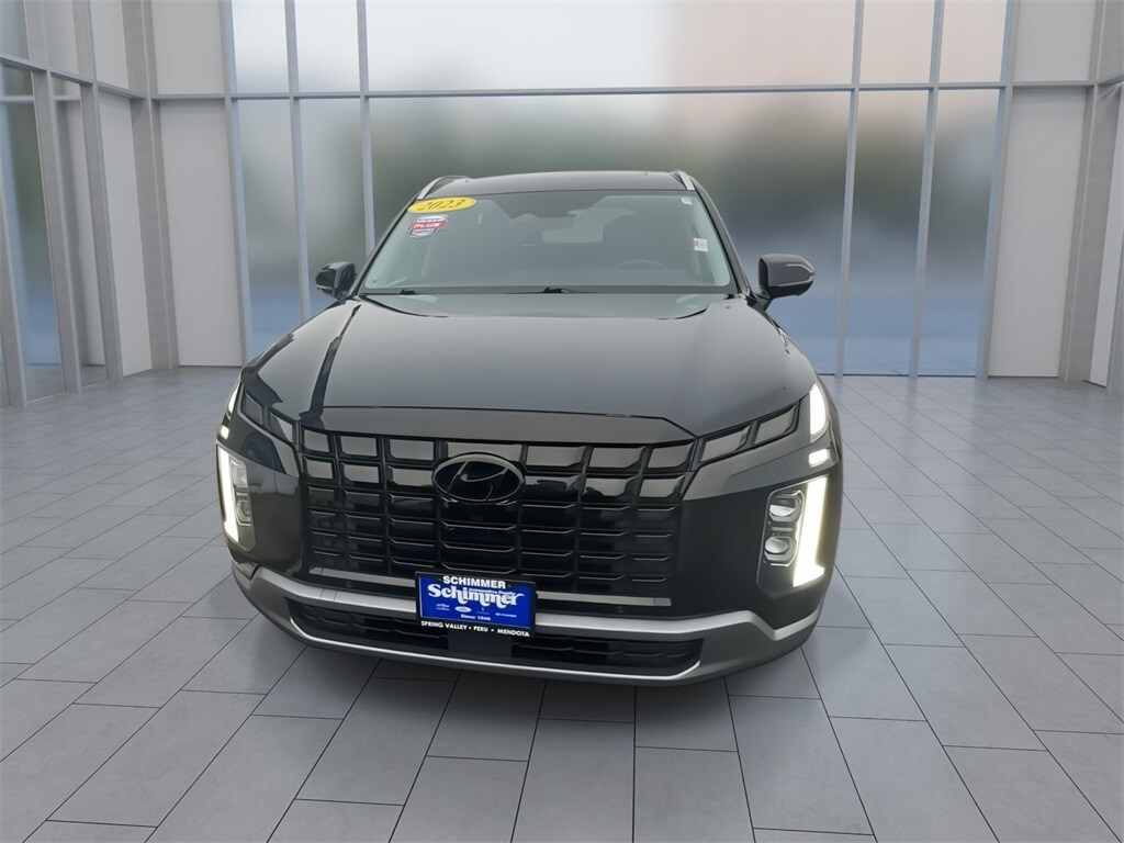 2023 Hyundai Palisade Limited photo 3