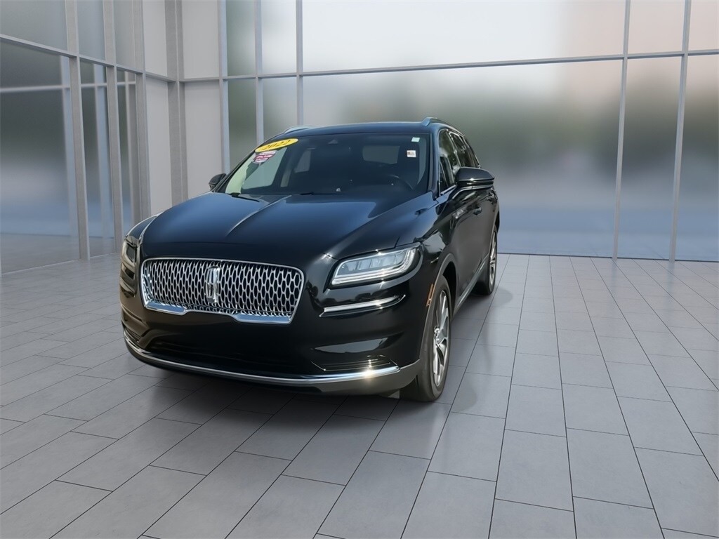 2022 Lincoln Nautilus Reserve photo 3