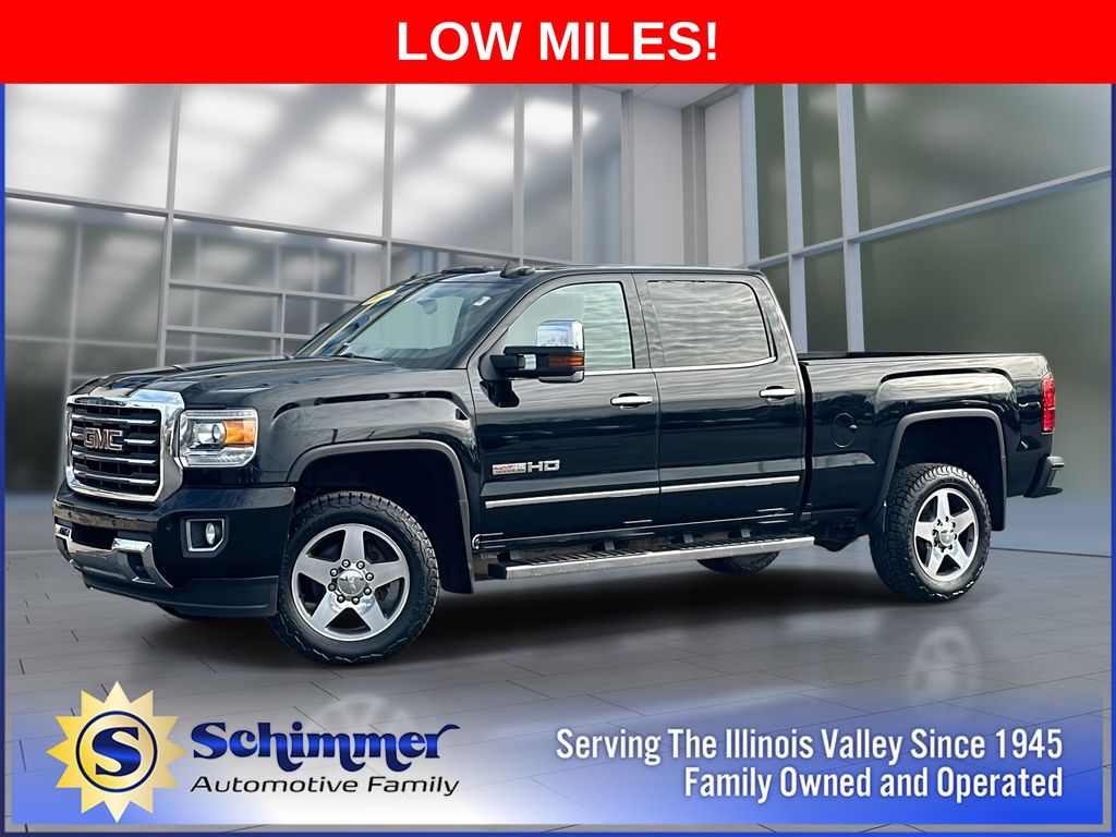 2017 GMC Sierra 4WD Crew Cab Standard Box SLT's photo