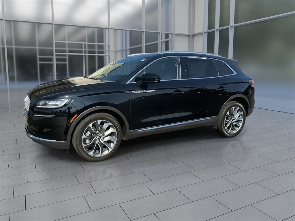 2022 Lincoln Nautilus Reserve photo 4