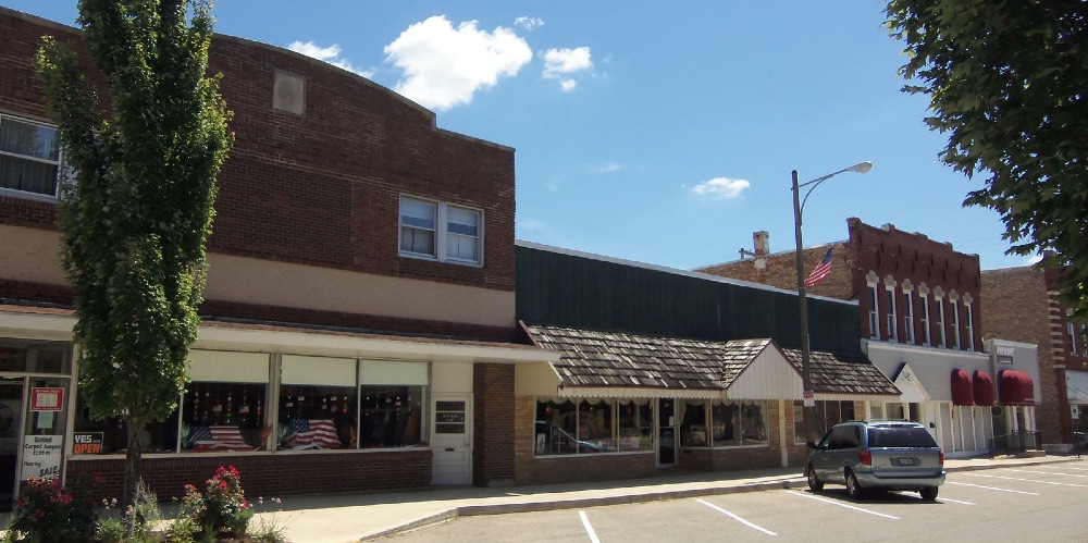 A row of stores in Henry IL