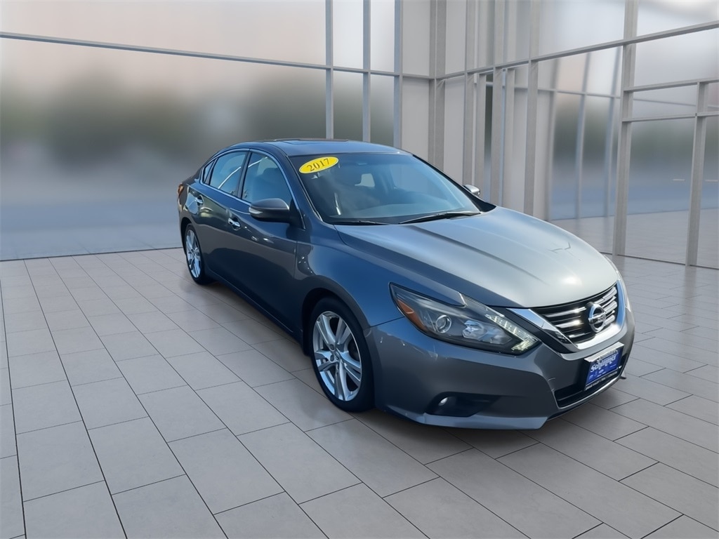 Used 2017 Nissan Altima 3.5 SL Sedan