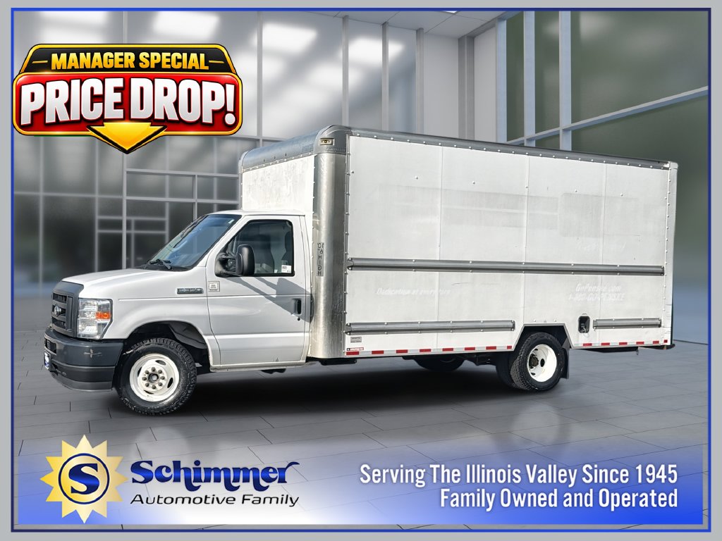 2022 Ford E-350SD