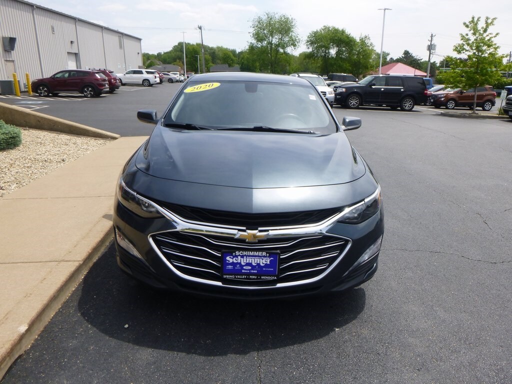 2020 Chevrolet Malibu photo 3