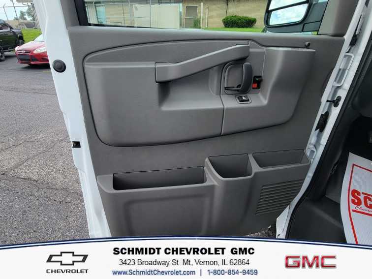 2025 Chevrolet Express Cargo Work Van - Photo 14