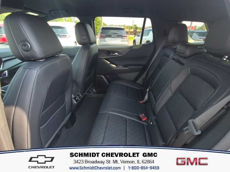 2027 Chevrolet Equinox LT - Photo 11
