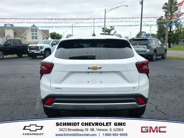 2026 Chevrolet Trax LT - Photo 6