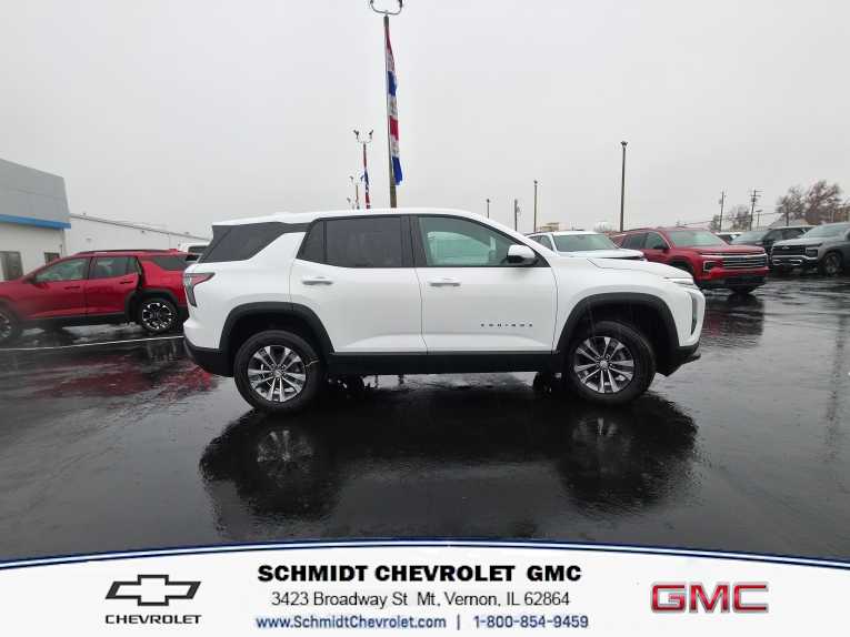 2026 Chevrolet Equinox LT photo 2