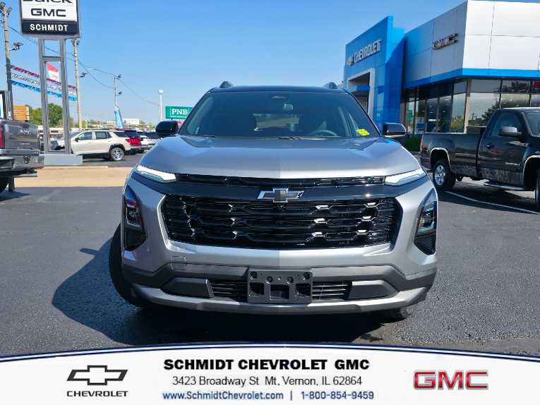 2026 Chevrolet Equinox LT photo 2