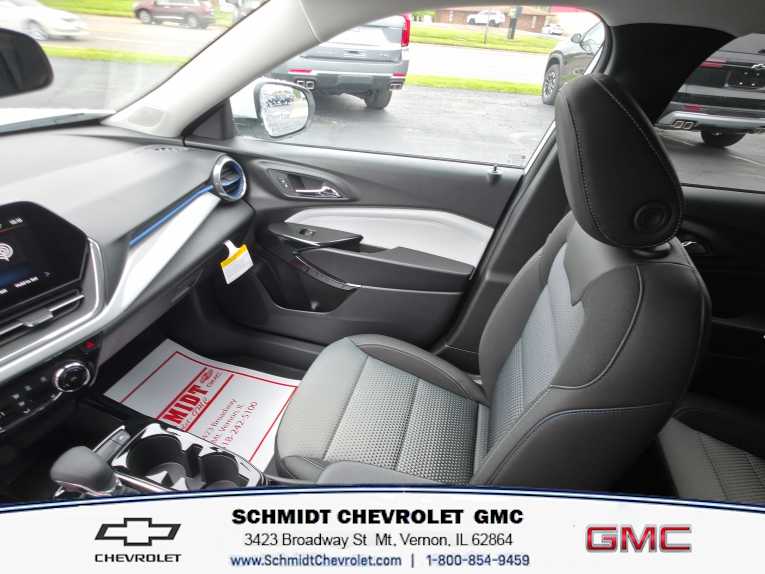 2026 Chevrolet Trax LT - Photo 16