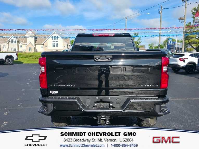 2026 Chevrolet Silverado 2500 HD Custom - Photo 6