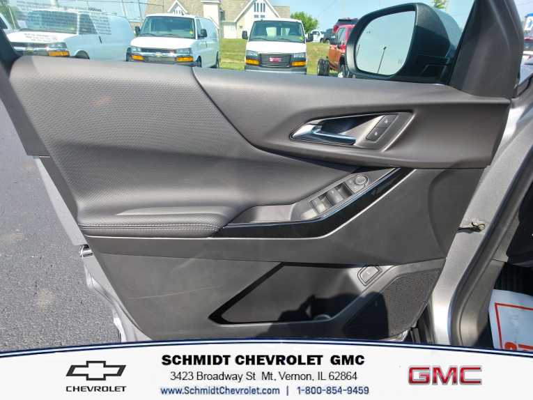 2027 Chevrolet Equinox LT - Photo 12