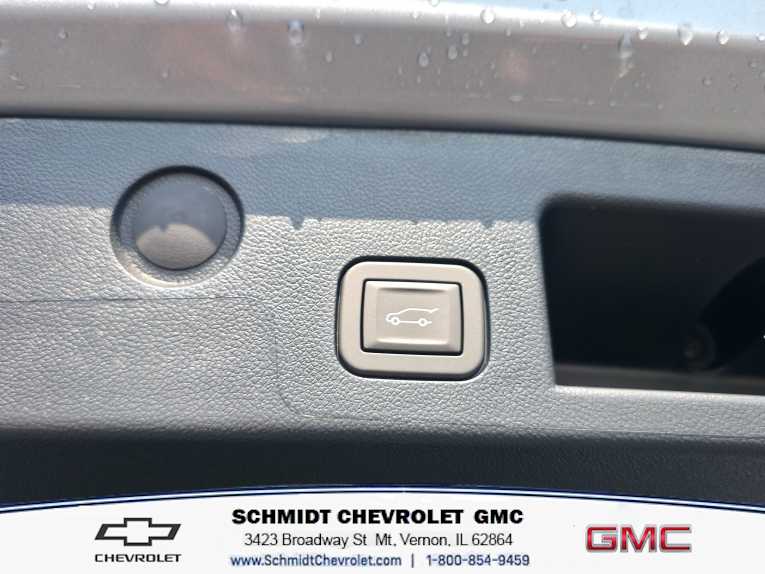 2027 Chevrolet Equinox LT - Photo 10
