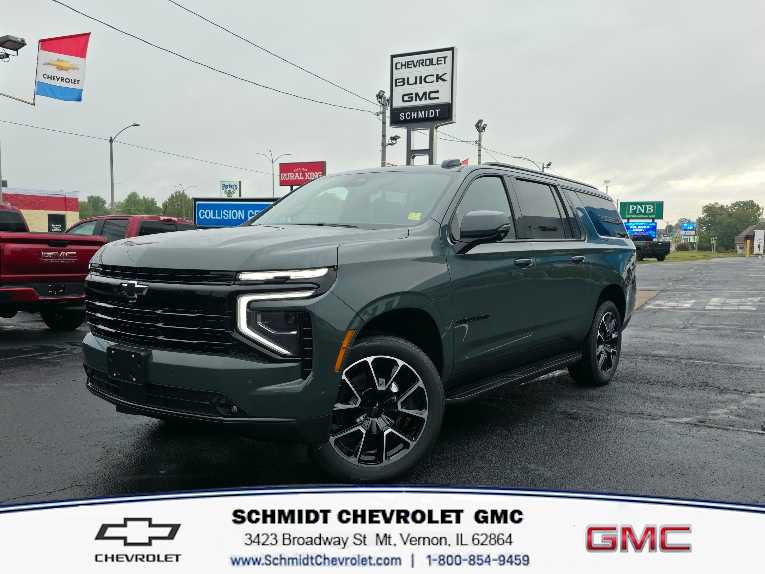 2026 Chevrolet Suburban RST's photo