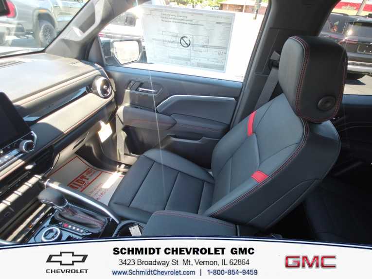 2026 Chevrolet Colorado Z71 - Photo 16