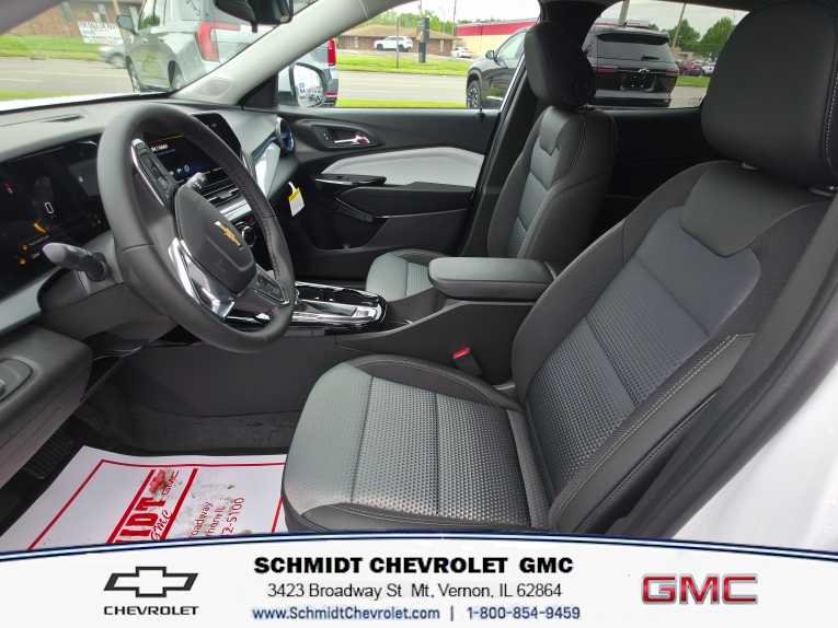 2026 Chevrolet Trax LT - Photo 12
