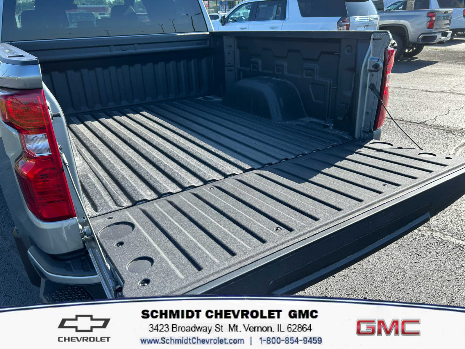 2026 Chevrolet Silverado 1500 Custom - Photo 9