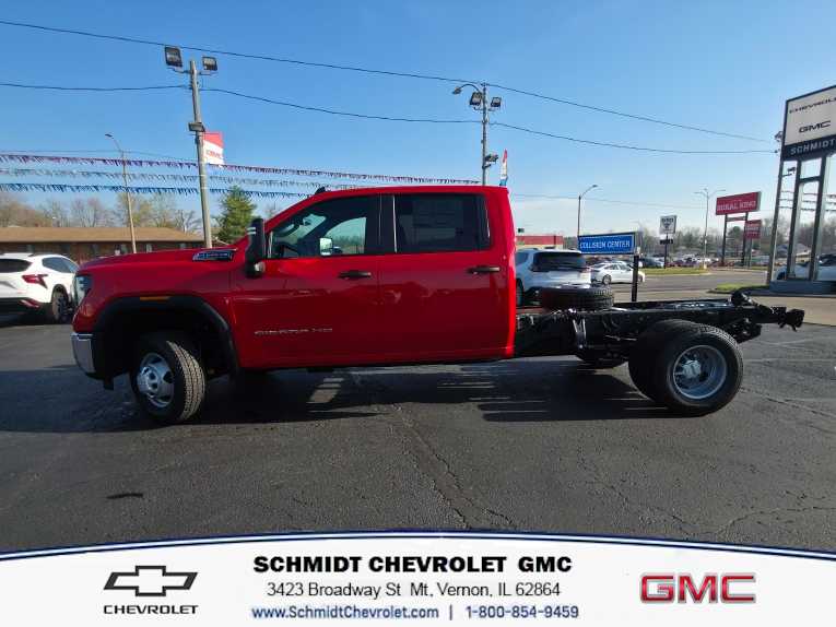 2026 GMC Sierra 3500 Chassis Cab Pro - Photo 8