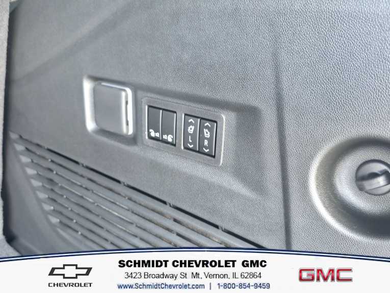 2026 GMC Yukon Denali - Photo 10