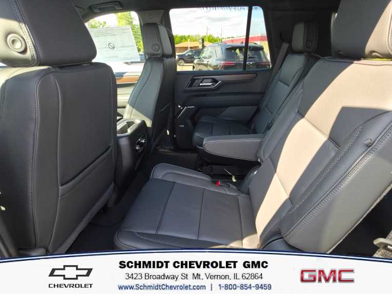 2026 GMC Yukon Denali - Photo 13