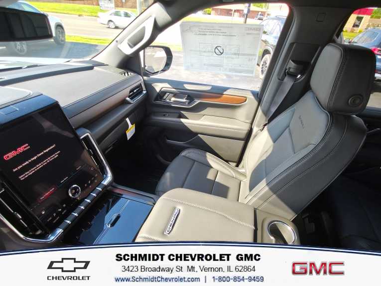 2026 GMC Yukon Denali - Photo 19