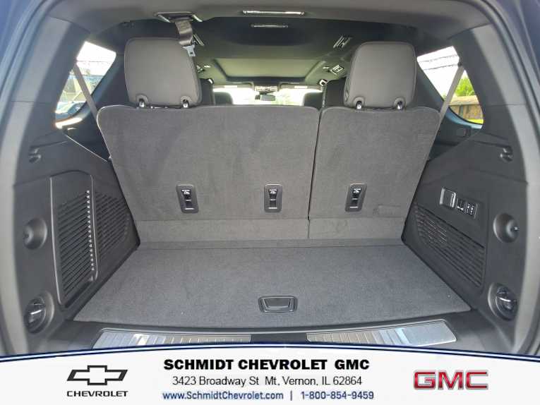 2026 GMC Yukon Denali - Photo 9