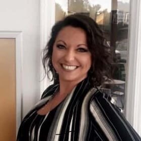 Staff member Heather Green from ID_694419