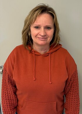 Staff member Donna Jones from ID_078189