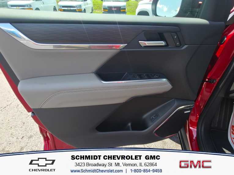 2026 GMC Acadia Elevation - Photo 13