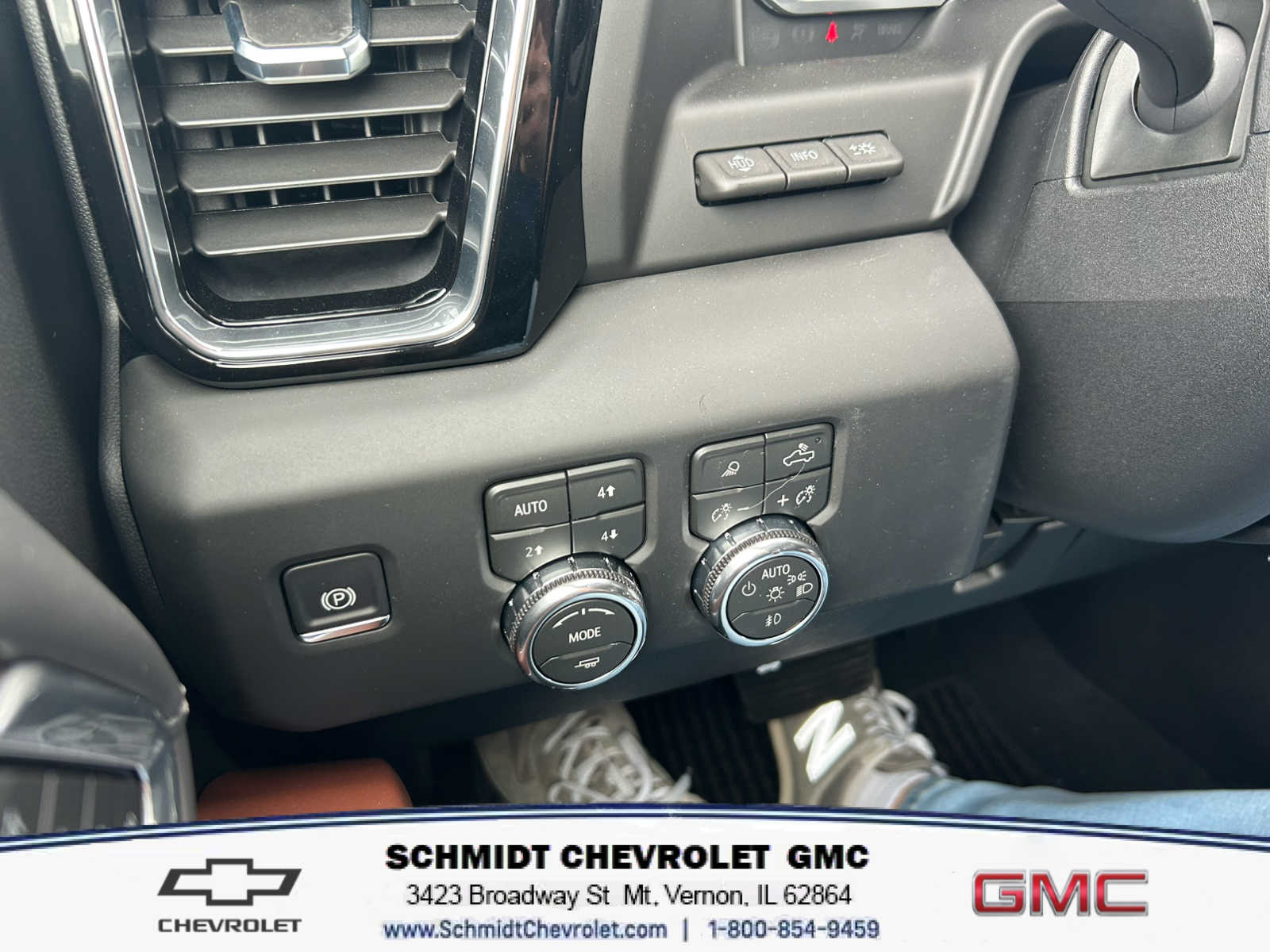 2026 GMC Sierra 2500HD Denali Ultimate - Photo 21