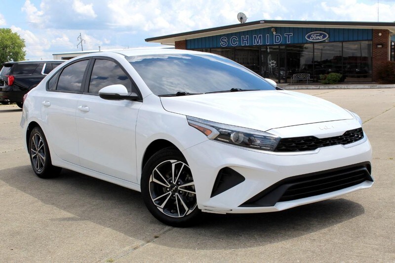 2022 Kia Forte LXS photo 2