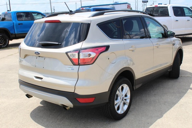 2018 Ford Escape SE photo 2